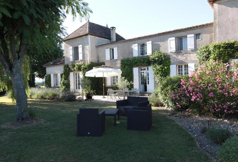 住宿加早餐  Domaine De La Queyssie