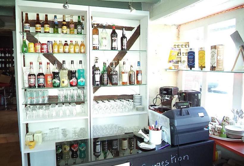 تختخواب و صبحانه Epicerie Gourmande