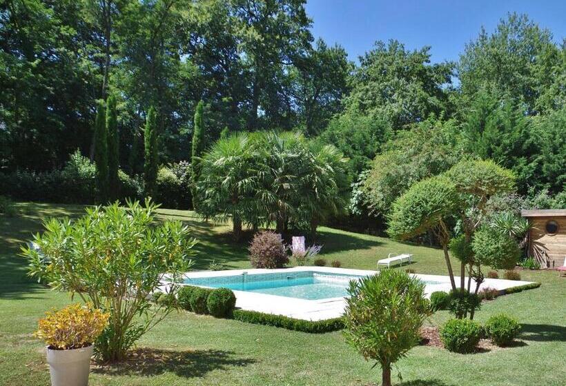 تختخواب و صبحانه La Lilas Des Fargues Maison D'hôtes