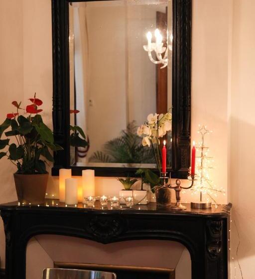 تختخواب و صبحانه La Maison Jules