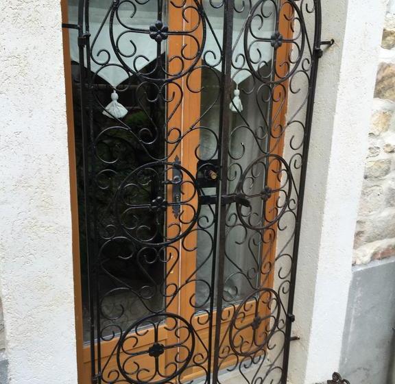 مبيت وإفطار La Marlotte