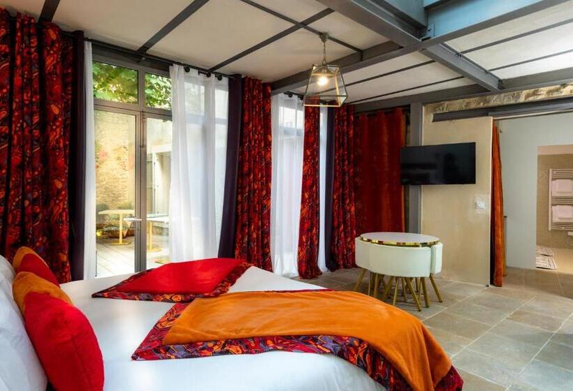 تختخواب و صبحانه Le Clos Violette Et Le 11 D Aglaé Appart Hôtel Design De Luxe