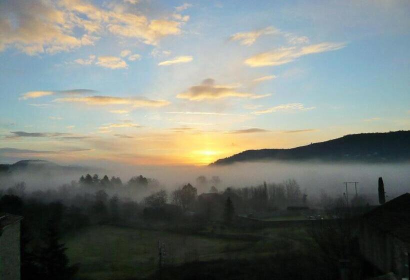 مبيت وإفطار Le Mas Des Loges   Les Vans / Chambonas