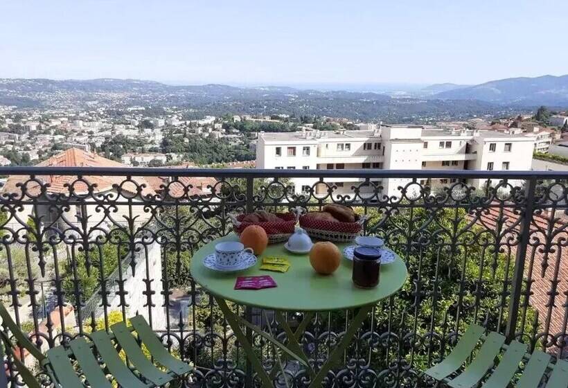 تختخواب و صبحانه Les Palmiers Grasse