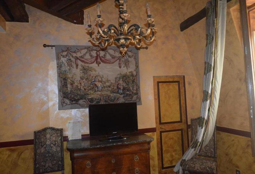 تختخواب و صبحانه Lit En Loire