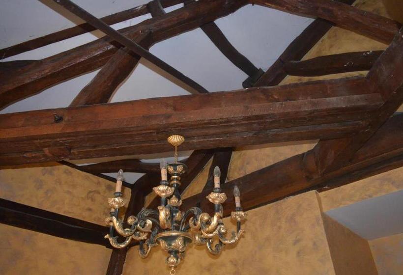 تختخواب و صبحانه Lit En Loire