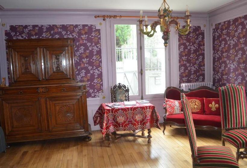تختخواب و صبحانه Lit En Loire
