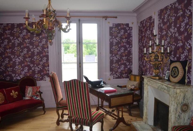 تختخواب و صبحانه Lit En Loire
