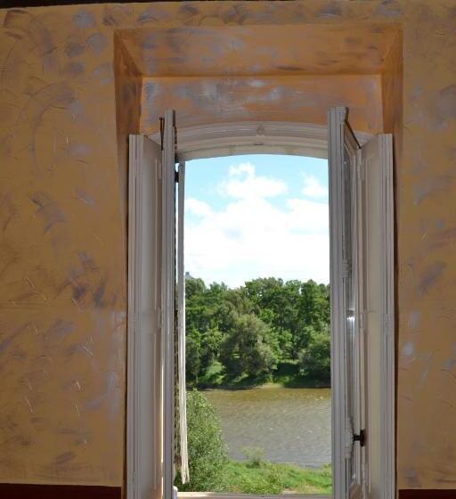تختخواب و صبحانه Lit En Loire