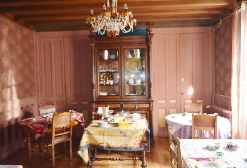 تختخواب و صبحانه Lit En Loire