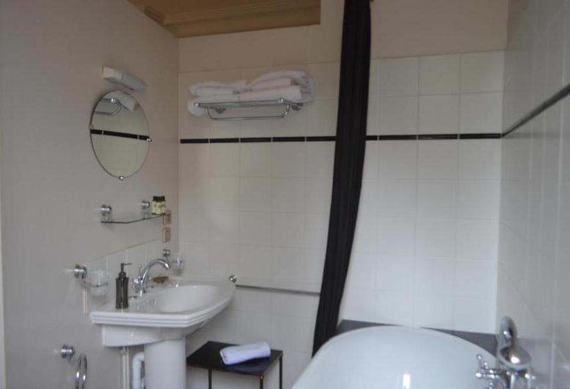 تختخواب و صبحانه Lit En Loire