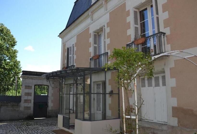 تختخواب و صبحانه Lit En Loire