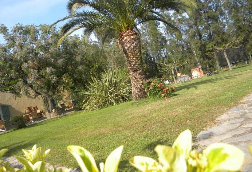 هتل Auberge Les Oliviers
