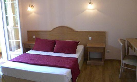 هتل Auberge Les Oliviers