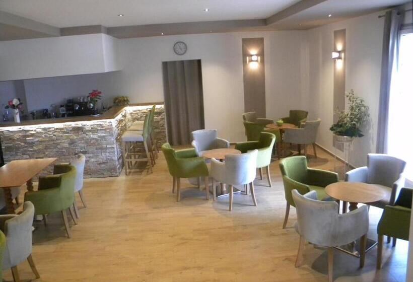 هتل Auberge Les Oliviers
