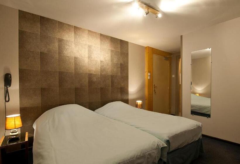 호텔 Aux Deux Clefs