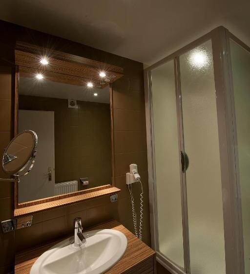 호텔 Aux Deux Clefs