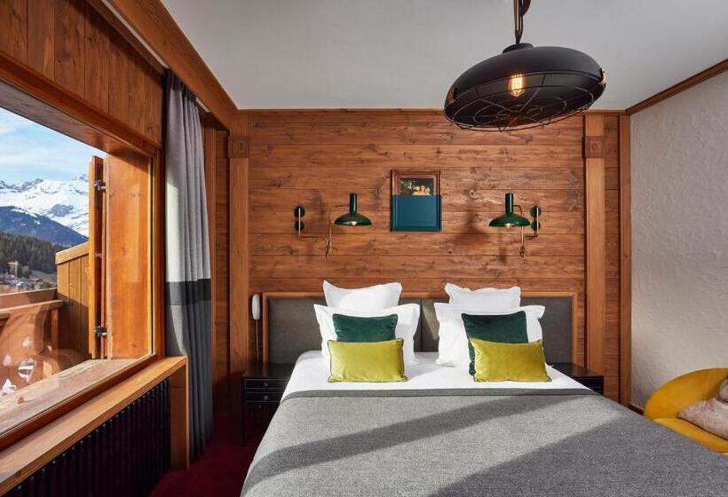هتل Chalet Alpen Valley, Montblanc