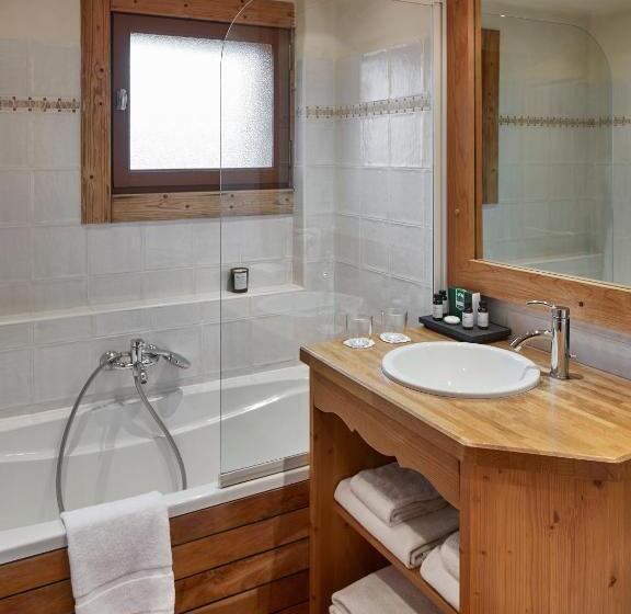 هتل Chalet Alpen Valley, Montblanc