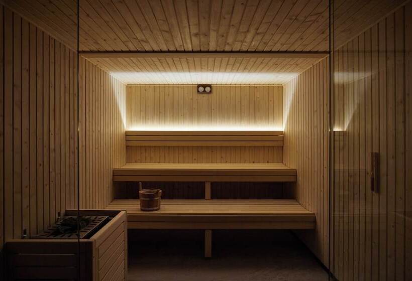 هتل Chalet Alpen Valley, Montblanc