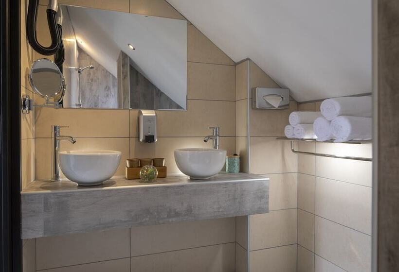 هتل Cocoon Inn