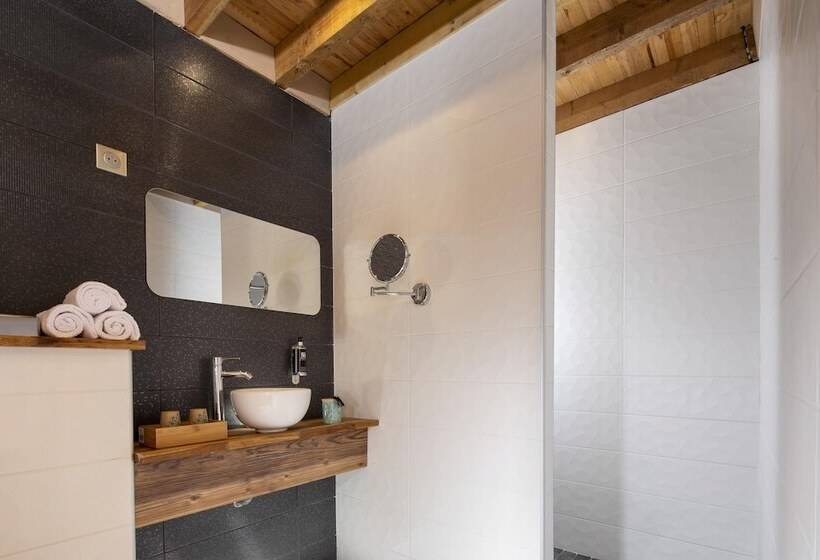 هتل Cocoon Inn