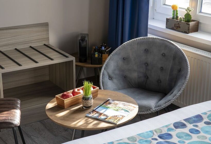 هتل Cocoon Inn