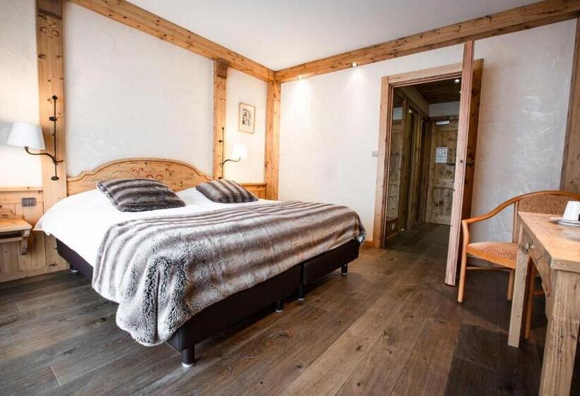 هتل Hôtel Champs Fleuris Morzine
