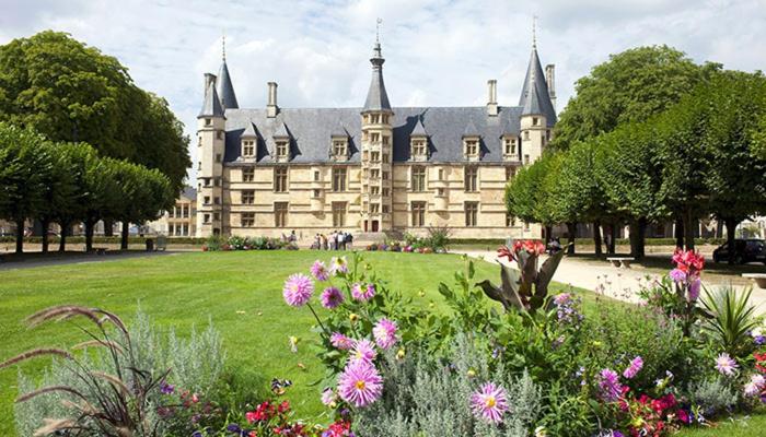 Hotel Hôtel De Clèves