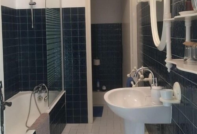 هتل Hôtel De France Et De Russie
