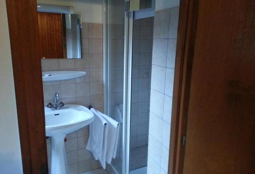 Отель Hôtel Le Mont Jorat