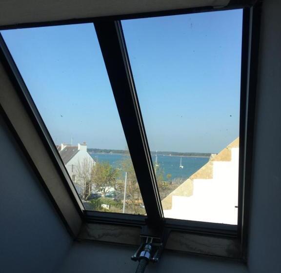 ホテル Hôtel Restaurant La Voile   Le Dock Er