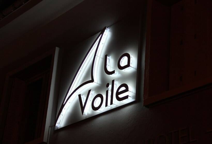 ホテル Hôtel Restaurant La Voile   Le Dock Er