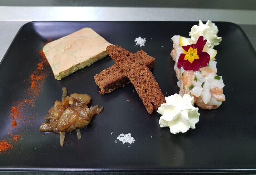 호텔 Hôtel Restaurant Le Victor Hugo