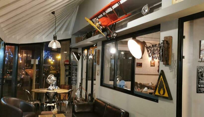 ホテル Hôtel Restaurant La Voile   Le Dock Er