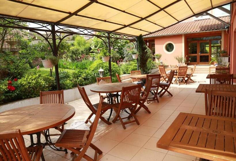 هتل Le Moulin Du Gastronome