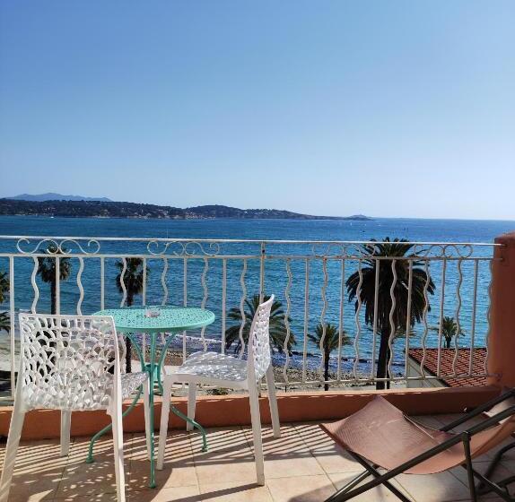 酒店 Les Galets Hôtel Et B&b