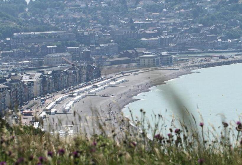 ホテル Royal Albion