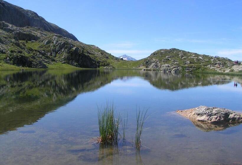 اقامتگاه Chalet Des Neiges Oz En Oisans