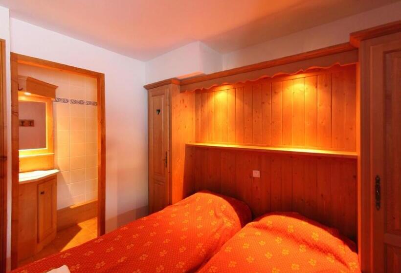 اقامتگاه Chalet Des Neiges Oz En Oisans