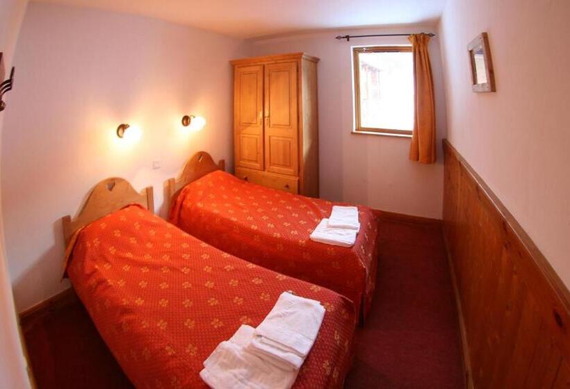 اقامتگاه Chalet Des Neiges Oz En Oisans