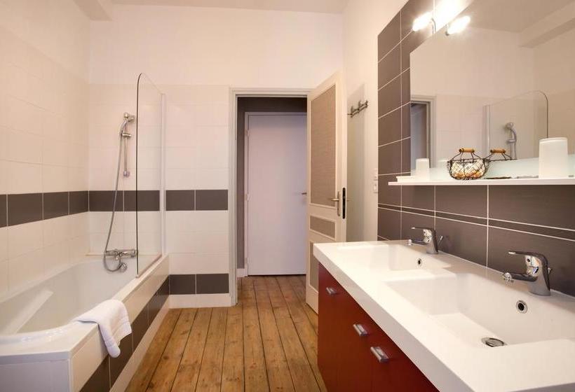 تختخواب و صبحانه Chambres D Hôtes Au Nid Des Thés