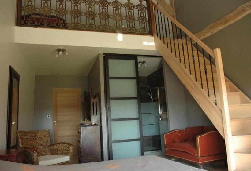 צימר Château De Clermont