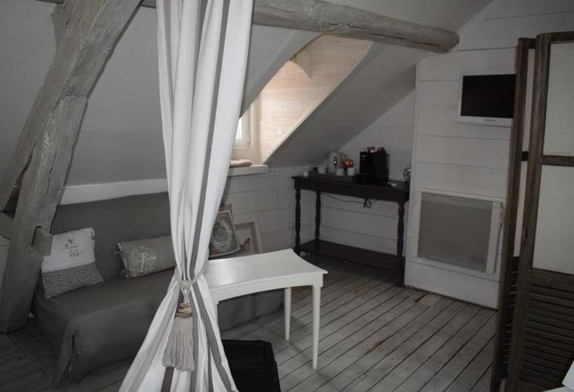 تختخواب و صبحانه La Maison De Marie Caroline
