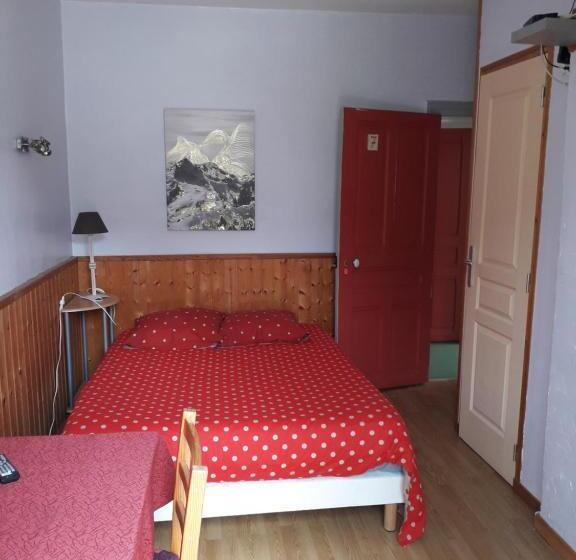 تختخواب و صبحانه Pension Saint Antoine
