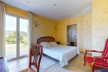 تختخواب و صبحانه Relais De L Alsou