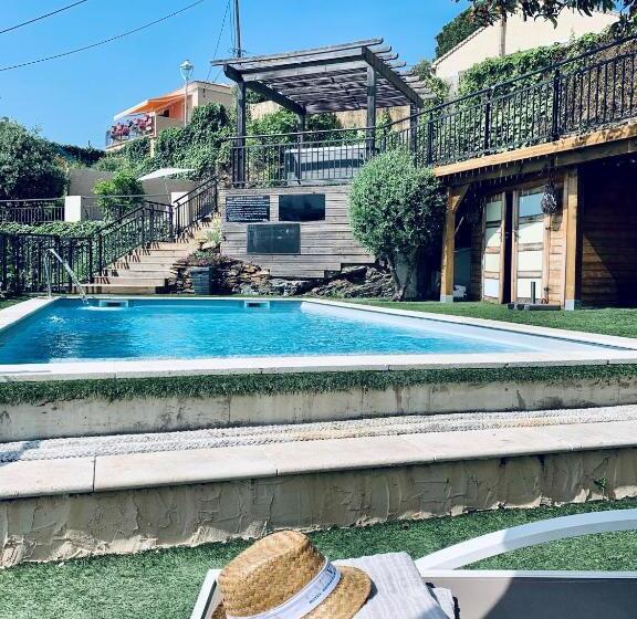 هتل Calavita Rooftop & Spa