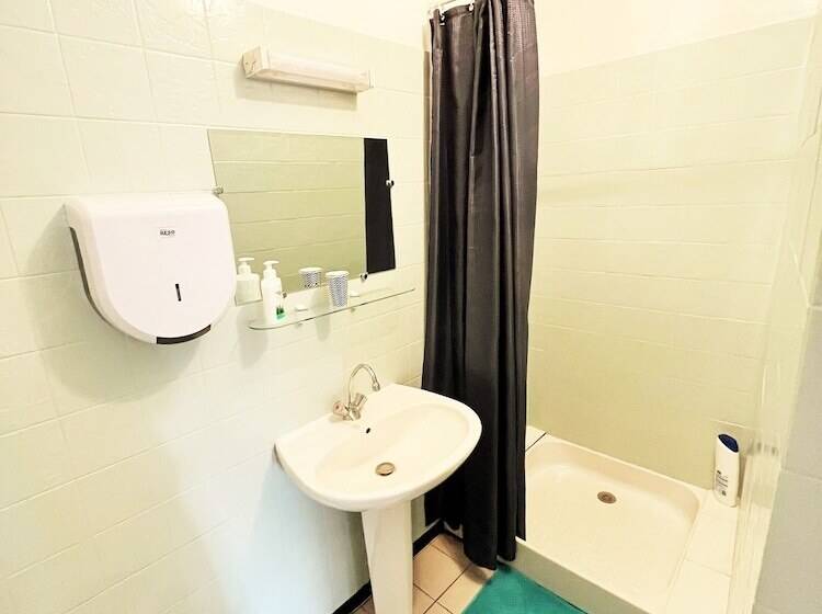 فندق & Cantine De La Plage