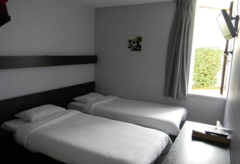 בית מלון כפרי Class Hôtel