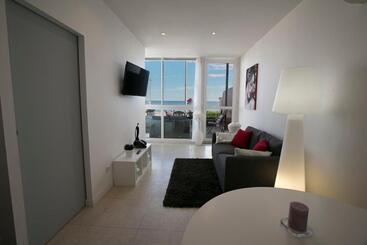 Le Grand Large Bord De Mer Hotel & Appartements